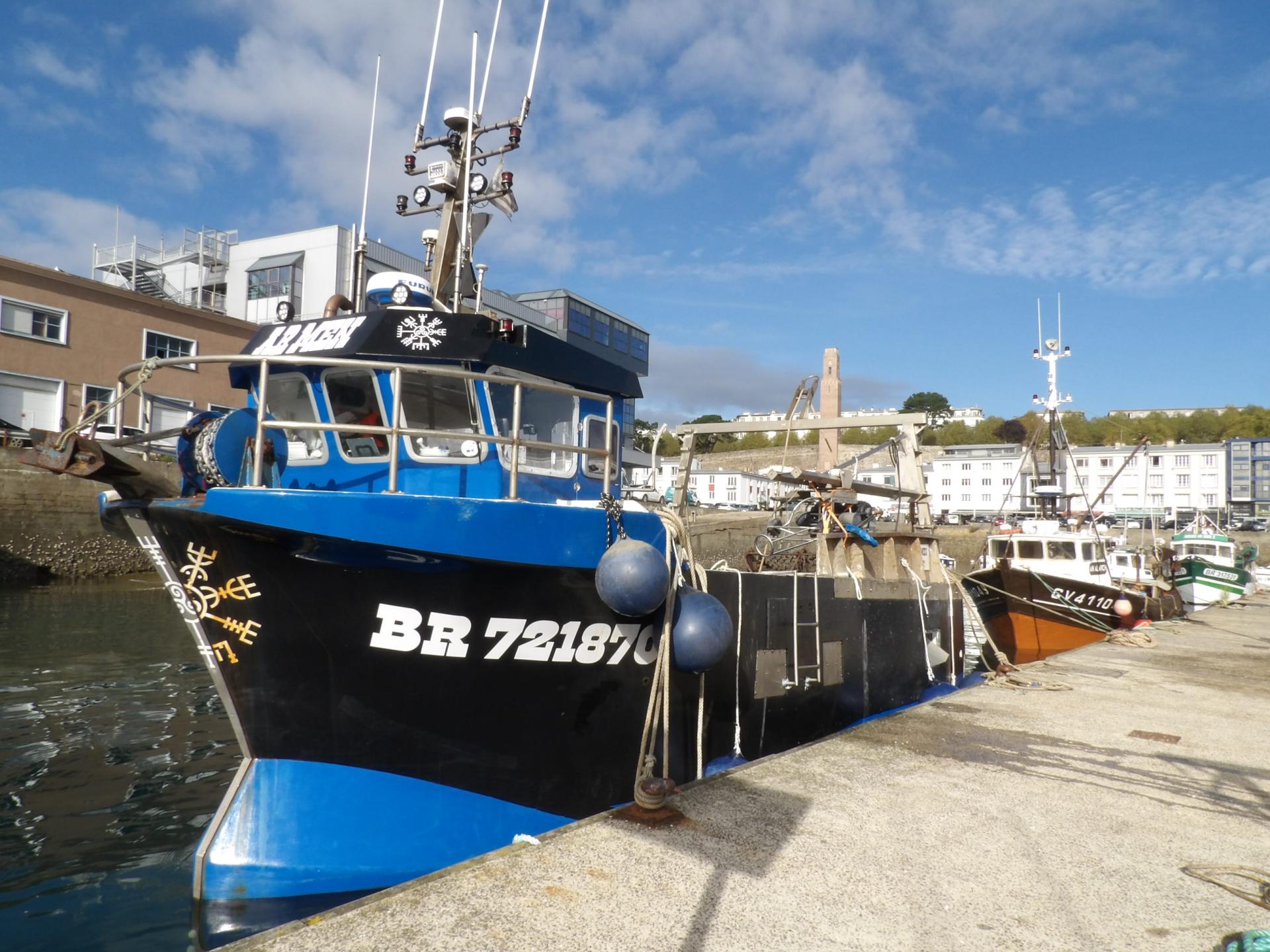 261014 ar men au ponton